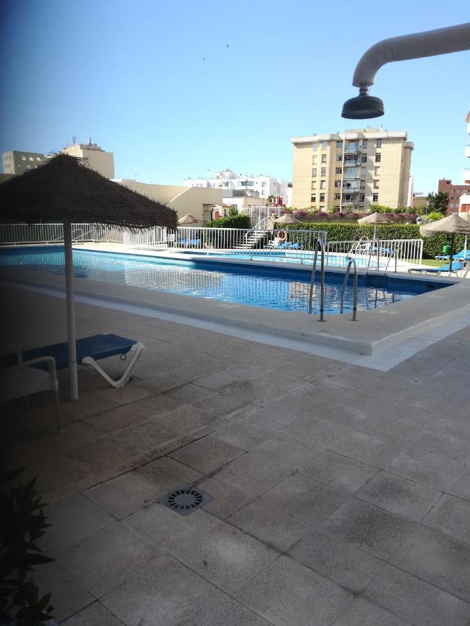 2 Dormitorios, 5 Personas, Piscinas, 10 Min Playa, Plaza La Nogalera Torremolinos Dış mekan fotoğraf
